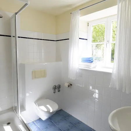 شقة Gutshaus-grubnow-ferienwohnung-2-am-wasser-sauna-und-wlan-incl *