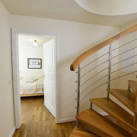 Gutshaus-grubnow-ferienwohnung-2-am-wasser-sauna-und-wlan-incl شقة Grubnow